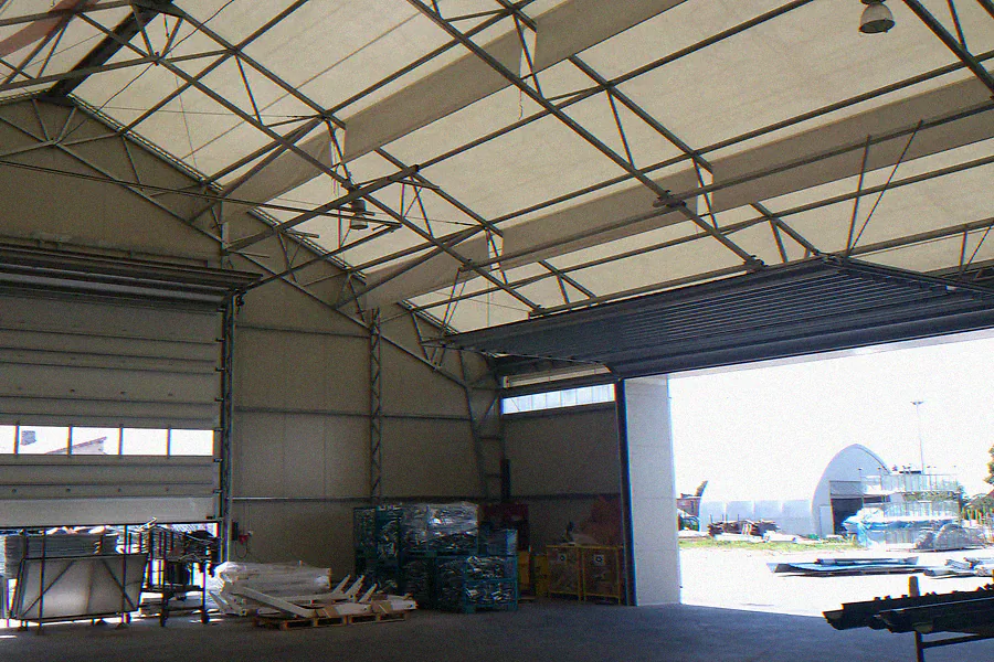 Hala 22×65m — wnętrze hali