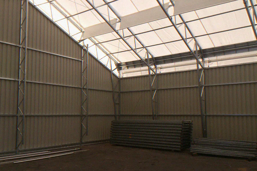 Hala 20×40m — wnętrze produkcyjne